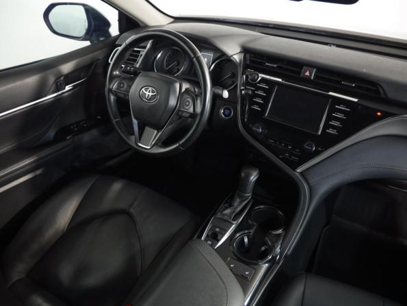 Toyota Camry VIII (XV70) с пробегом 2019 года, цена 2 549 000 рублей, 63690 км, седан, Автокод Объявления