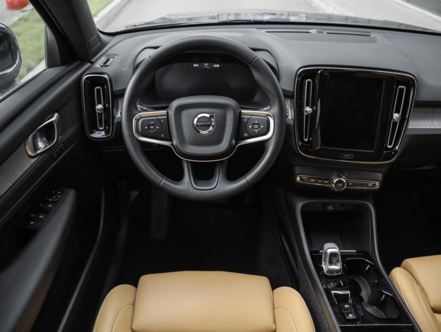 Volvo XC40 I Санкт-Петербург  - изображение 16