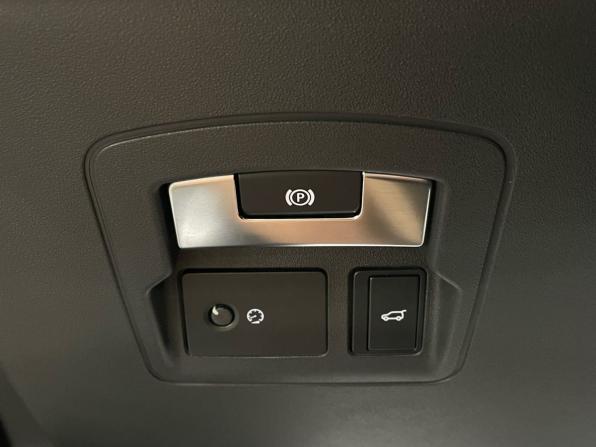 Land Rover Range Rover Velar I с пробегом 2019 года, цена 4 060 000 рублей, 68600 км, внедорожник, Автокод Объявления