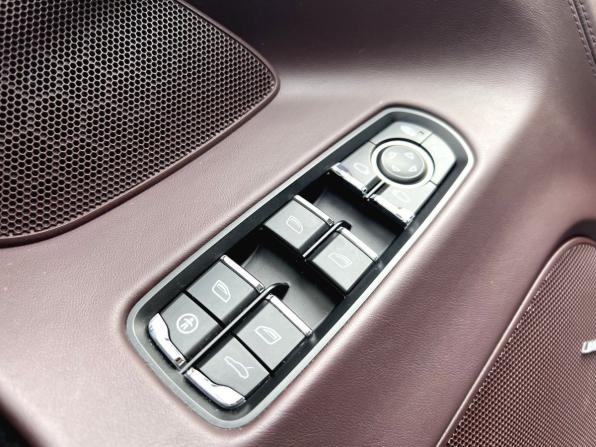 Porsche Panamera I с пробегом 2013 года, цена 2 400 000 рублей, 181126 км, лифтбек, Автокод Объявления