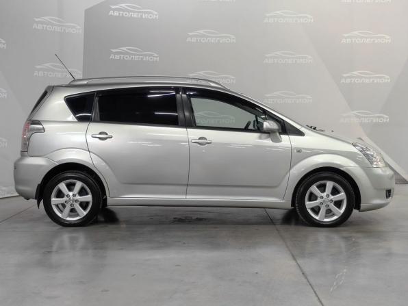Toyota Corolla Verso I Рестайлинг с пробегом 2006 года, цена 800 000 рублей, 290909 км, компактвэн, Автокод Объявления