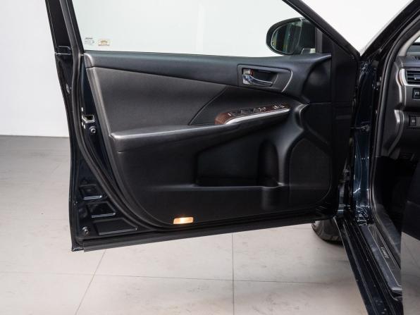 Toyota Camry VII (XV50) Рестайлинг 2 с пробегом 2017 года, цена 2 129 000 рублей, 122236 км, седан, Автокод Объявления