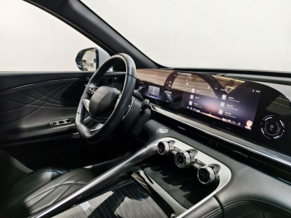 Exeed RX с пробегом 2023 года, цена 3 090 400 рублей, 23006 км, внедорожник, Автокод Объявления