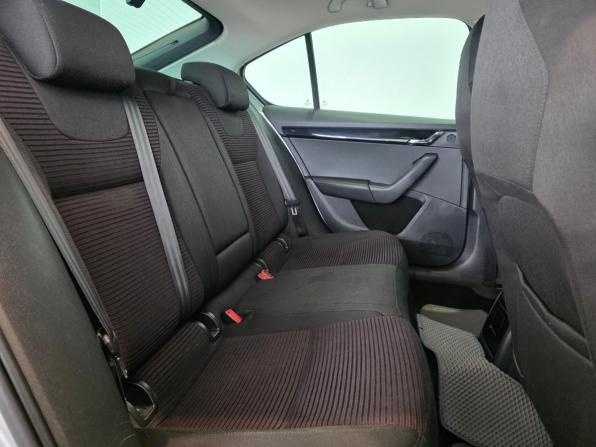 Skoda Octavia III (A7) с пробегом 2015 года, цена 1 133 000 рублей, 233288 км, лифтбек, Автокод Объявления