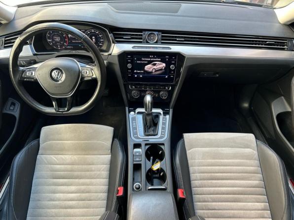 Volkswagen Passat B8 с пробегом 2018 года, цена 1 895 000 рублей, 165446 км, седан, Автокод Объявления