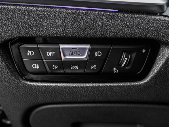 BMW 3 серии VII (G2x) с пробегом 2019 года, цена 3 249 000 рублей, 181688 км, седан, Автокод Объявления