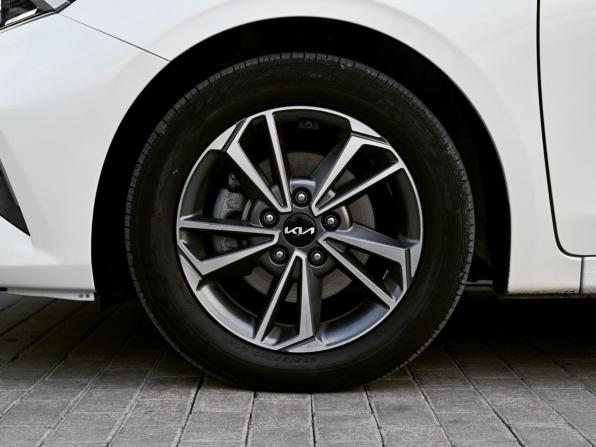 Kia K3 II Рестайлинг с пробегом 2021 года, цена 1 815 000 рублей, 159485 км, седан, Автокод Объявления