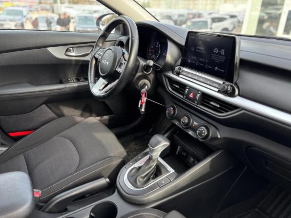 Kia Cerato IV Рестайлинг с пробегом 2021 года, цена 2 100 000 рублей, 72389 км, седан, Автокод Объявления