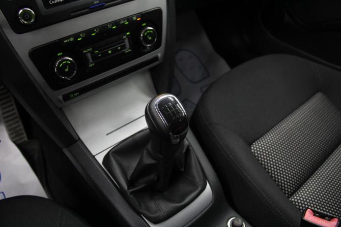 Skoda Octavia II (A5) Рестайлинг с пробегом 2011 года, цена 949 000 рублей, 188690 км, универсал, Автокод Объявления