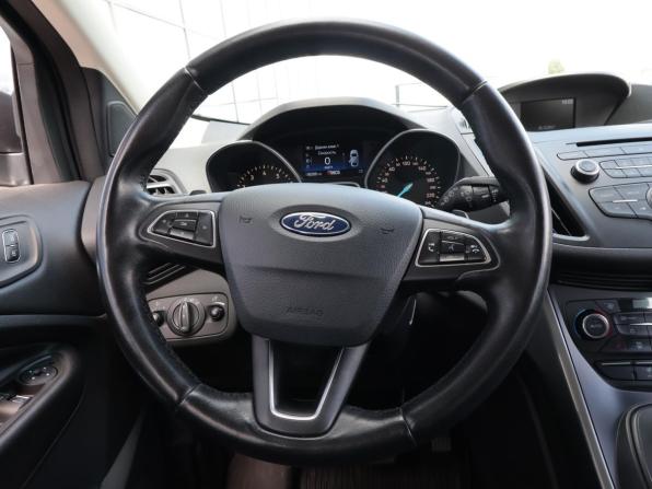 Ford Kuga II Рестайлинг с пробегом 2017 года, цена 1 590 100 рублей, 96365 км, внедорожник, Автокод Объявления