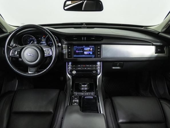 Jaguar XF II с пробегом 2018 года, цена 2 300 000 рублей, 104834 км, седан, Автокод Объявления