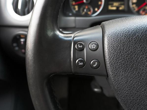 Volkswagen Tiguan I с пробегом 2009 года, цена 1 099 000 рублей, 256088 км, внедорожник, Автокод Объявления