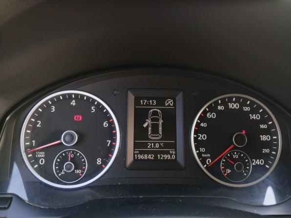 Volkswagen Tiguan I Рестайлинг с пробегом 2011 года, цена 971 000 рублей, 196841 км, внедорожник, Автокод Объявления