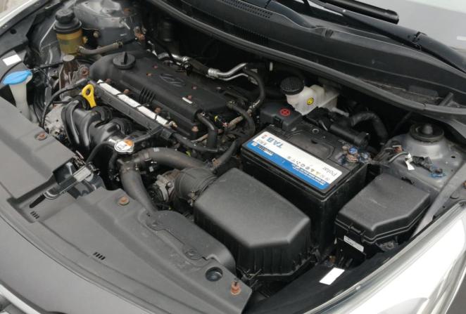 Hyundai Solaris I Рестайлинг с пробегом 2015 года, цена 1 020 000 рублей, 112000 км, хэтчбек, Автокод Объявления
