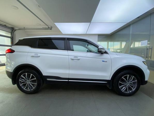 Geely Atlas Pro с пробегом 2024 года, цена 2 299 000 рублей, 34800 км, внедорожник, Автокод Объявления