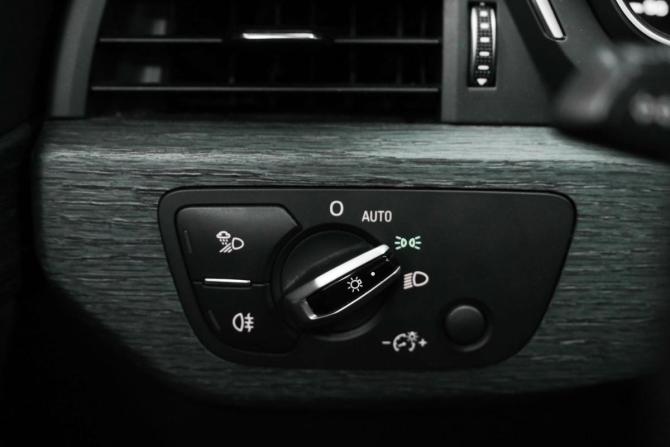 Audi A4 V (B9) с пробегом 2016 года, цена 1 770 000 рублей, 185000 км, седан, Автокод Объявления