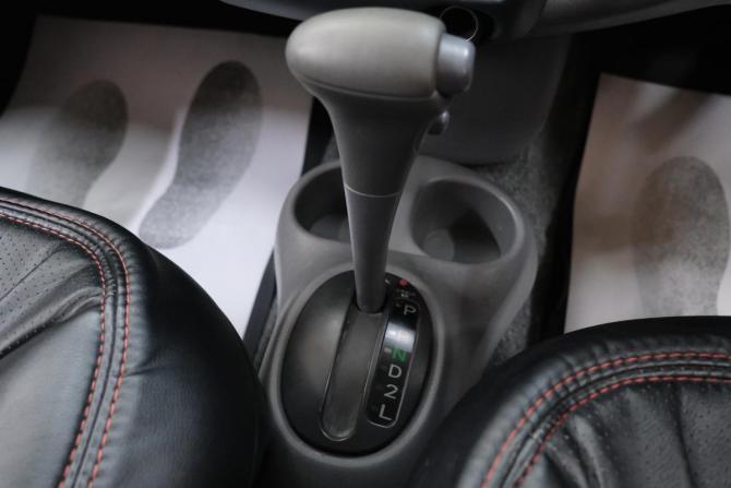 Toyota Vitz I (P10) с пробегом 2001 года, цена 359 000 рублей, 299999 км, хэтчбек, Автокод Объявления