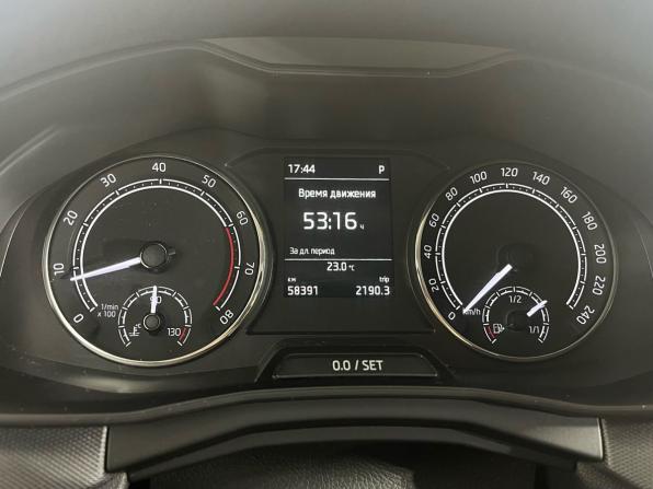 Skoda Rapid II с пробегом 2021 года, цена 1 795 000 рублей, 58380 км, лифтбек, Автокод Объявления