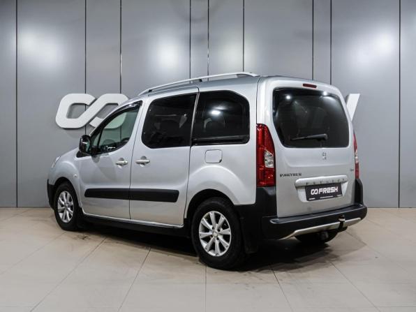 Peugeot Partner II с пробегом 2009 года, цена 799 000 рублей, 194845 км, компактвэн, Автокод Объявления