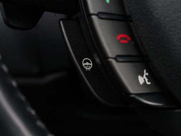 Land Rover Range Rover Evoque I с пробегом 2014 года, цена 2 300 000 рублей, 146092 км, внедорожник, Автокод Объявления