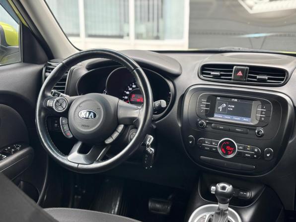 Kia Soul II Рестайлинг с пробегом 2018 года, цена 1 569 000 рублей, 70000 км, хэтчбек, Автокод Объявления