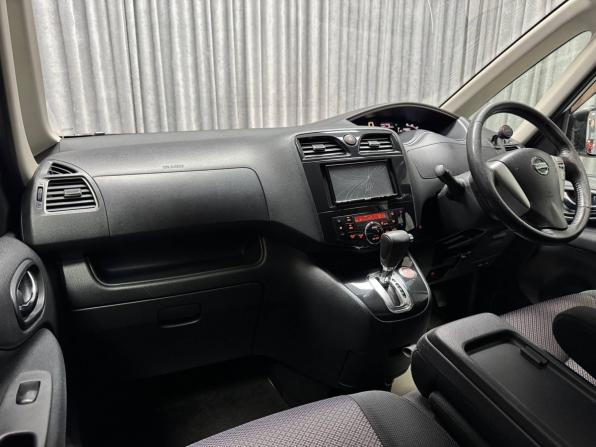 Nissan Serena IV (C26) с пробегом 2012 года, цена 1 300 000 рублей, 296064 км, минивэн, Автокод Объявления