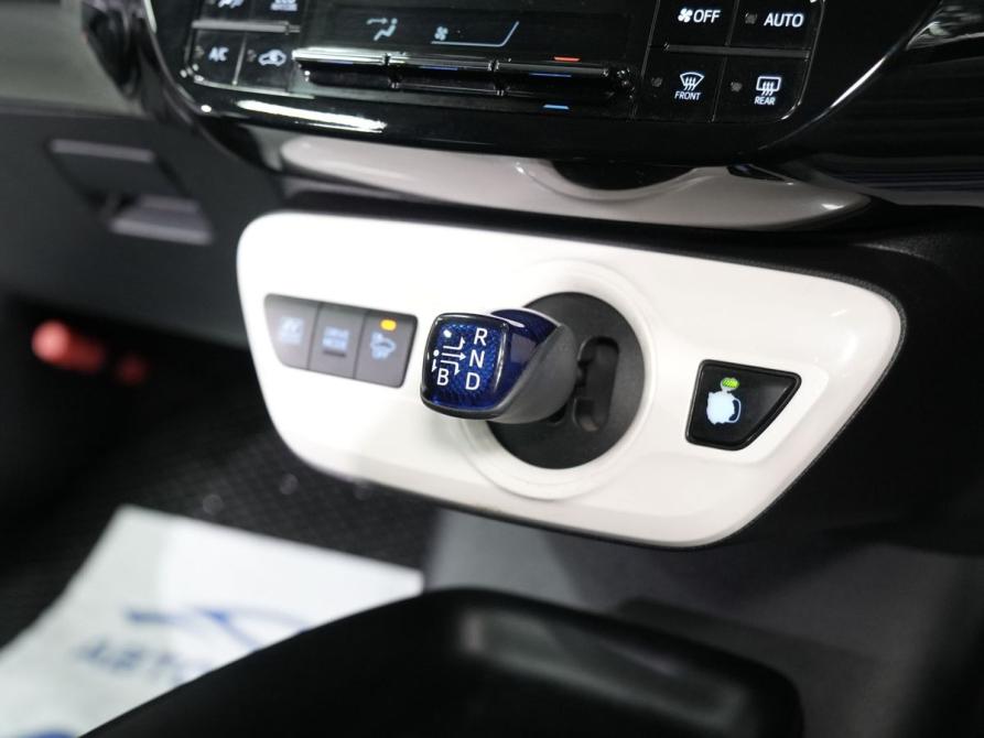 Toyota Prius IV (XW50) Новосибирск  - изображение 25