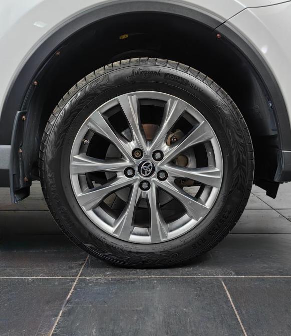Toyota RAV4 IV (XA40) Рестайлинг Москва  - изображение 25