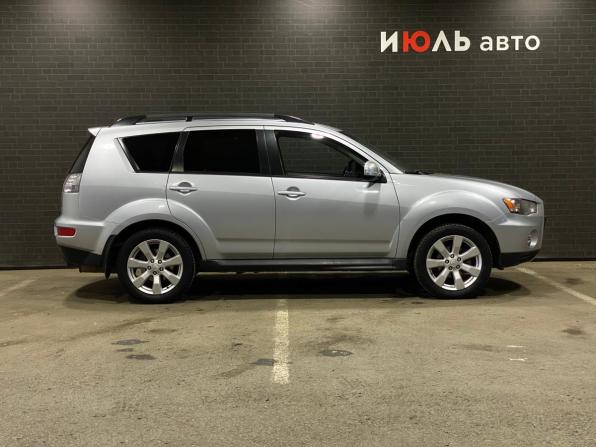Mitsubishi Outlander II Рестайлинг с пробегом 2012 года, цена 1 300 000 рублей, 233577 км, внедорожник, Автокод Объявления