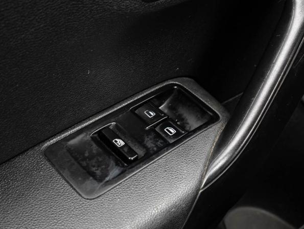 Volkswagen Polo V с пробегом 2014 года, цена 550 000 рублей, 95586 км, седан, Автокод Объявления
