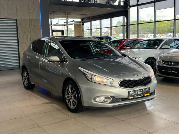 Kia Ceed II с пробегом 2013 года, цена 1 050 000 рублей, 202000 км, хэтчбек, Автокод Объявления