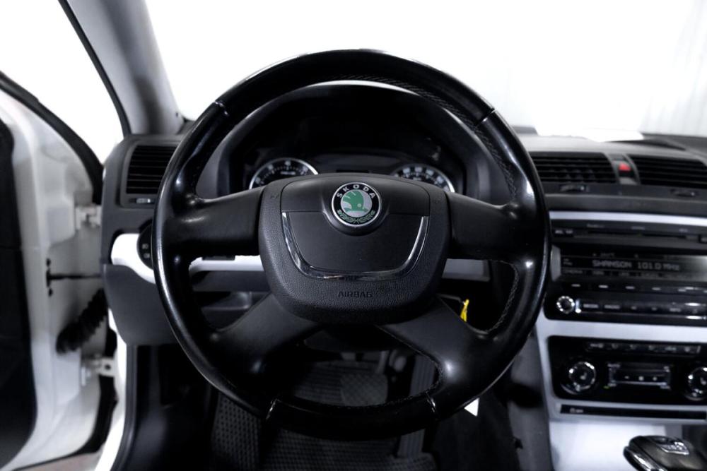Skoda Octavia II (A5) Рестайлинг Тюмень  - изображение 15