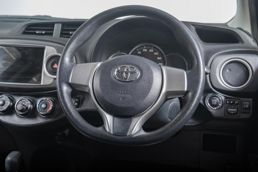 Toyota Vitz III (XP130) Томск  - изображение 14
