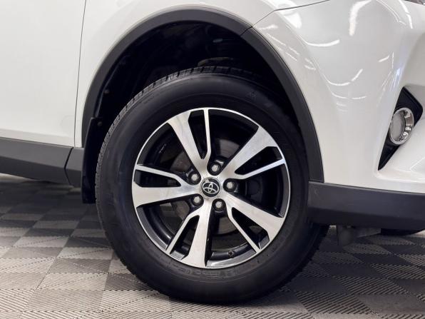 Toyota RAV4 IV (XA40) Рестайлинг с пробегом 2016 года, цена 2 099 000 рублей, 139384 км, внедорожник, Автокод Объявления