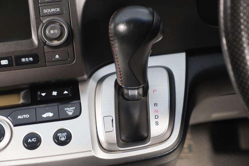 Honda Stream II Рестайлинг Новосибирск  - изображение 15