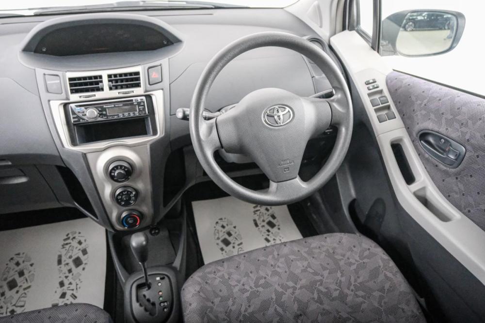 Toyota Vitz II (XP90) Красноярск  - изображение 10