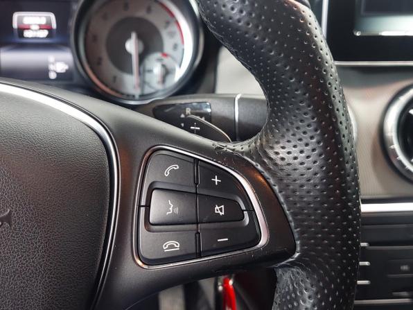 Mercedes-Benz CLA I (C117 X117) с пробегом 2015 года, цена 1 700 000 рублей, 131000 км, седан, Автокод Объявления