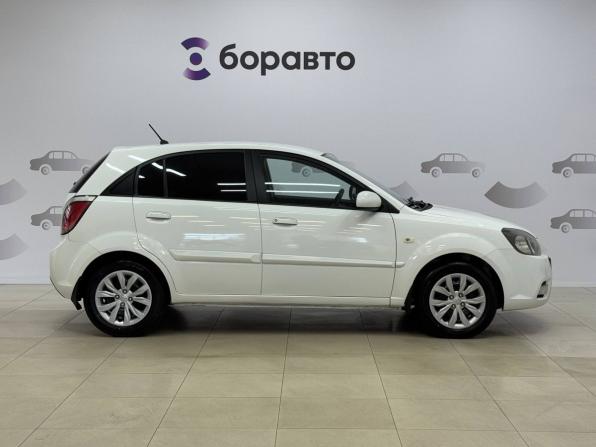 Kia Rio II Рестайлинг с пробегом 2010 года, цена 599 000 рублей, 153290 км, хэтчбек, Автокод Объявления