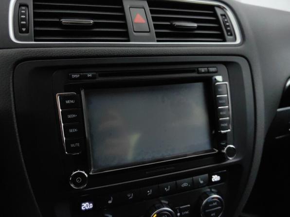 Volkswagen Jetta VI с пробегом 2013 года, цена 939 000 рублей, 180047 км, седан, Автокод Объявления
