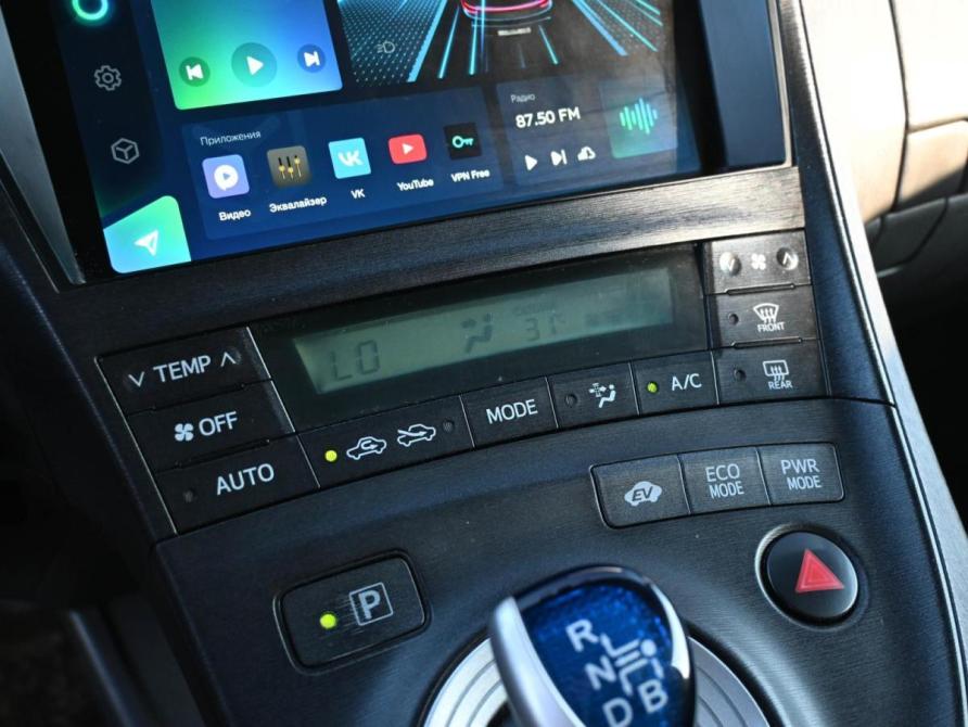 Toyota Prius III Рестайлинг (XW30) Новороссийск  - изображение 23