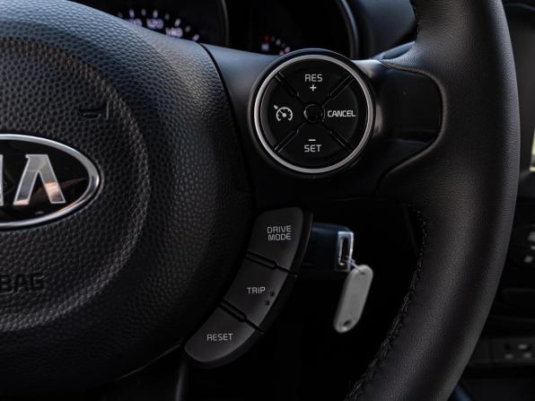 Kia Soul II Рестайлинг с пробегом 2017 года, цена 1 495 000 рублей, 157315 км, хэтчбек, Автокод Объявления