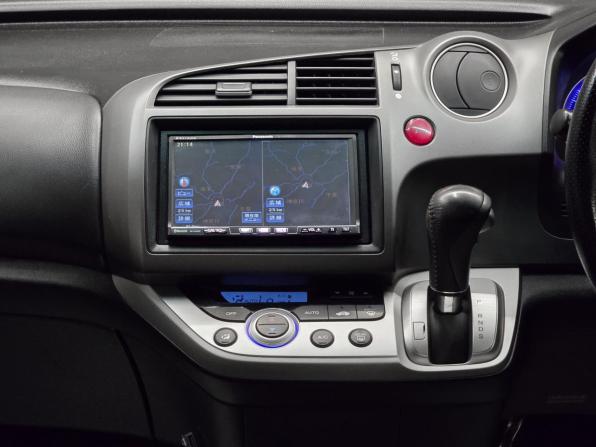 Honda Stream II Рестайлинг с пробегом 2009 года, цена 1 050 000 рублей, 125000 км, минивэн, Автокод Объявления