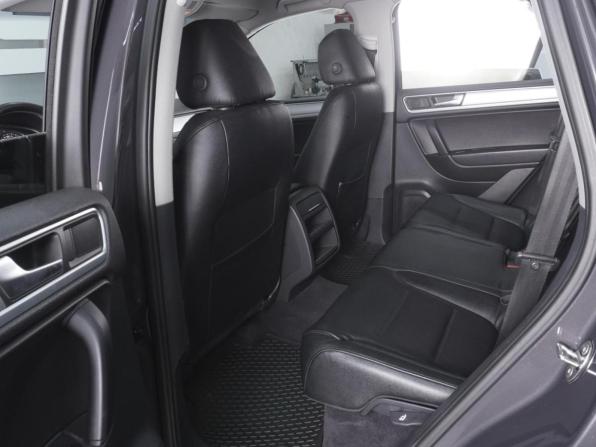Volkswagen Touareg II с пробегом 2012 года, цена 2 000 000 рублей, 200420 км, внедорожник, Автокод Объявления