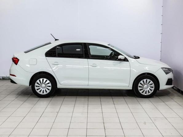 Skoda Rapid II с пробегом 2021 года, цена 1 559 000 рублей, 157701 км, лифтбек, Автокод Объявления