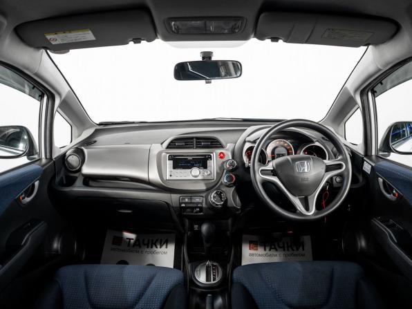 Honda Fit II с пробегом 2010 года, цена 890 000 рублей, 40711 км, хэтчбек, Автокод Объявления