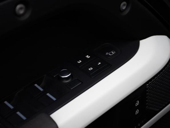 Land Rover Defender II с пробегом 2020 года, цена 4 498 000 рублей, 78007 км, внедорожник, Автокод Объявления