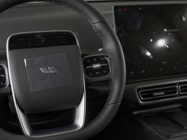 Новый Li Auto (Lixiang) L7 I Рестайлинг 2026 года, цена 10 690 000 рублей, внедорожник, Автокод Объявления