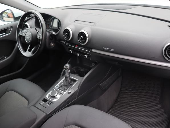 Audi A3 III (8V) Рестайлинг с пробегом 2018 года, цена 1 999 000 рублей, 118225 км, седан, Автокод Объявления