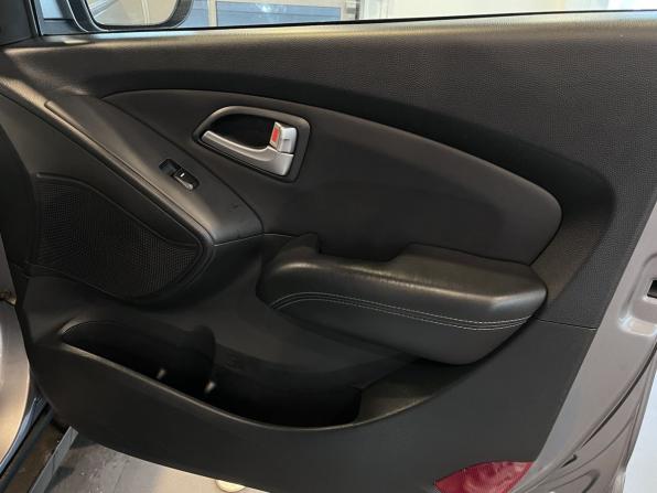 Hyundai ix35 I с пробегом 2012 года, цена 1 170 000 рублей, 248288 км, внедорожник, Автокод Объявления