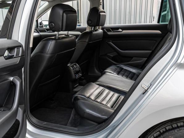 Volkswagen Passat B8 с пробегом 2018 года, цена 1 959 000 рублей, 167319 км, универсал, Автокод Объявления